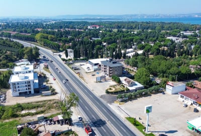 Офисы и магазины в Ялове, в 5 км от моста Османгази 1