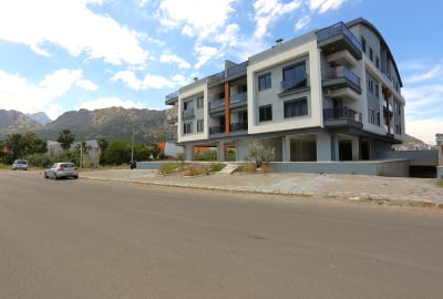 安塔利亚带家具的山景公寓 1