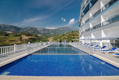 Sea-view Flat with Infinity Pool in Alanya Kargıcak 1