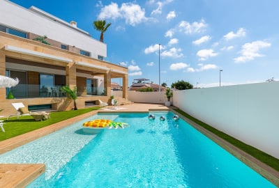 Schlüsselfertige Villen Mit Pool Und Solarium In Ciudad Quesada 3