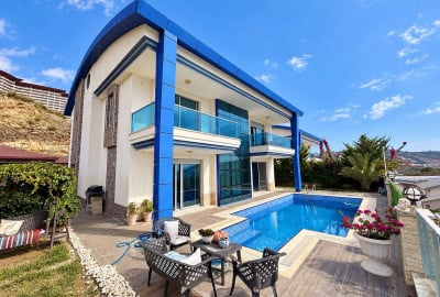 Freistehende Villa Mit Panorama Meer Und Stadtblick In Alanya 1