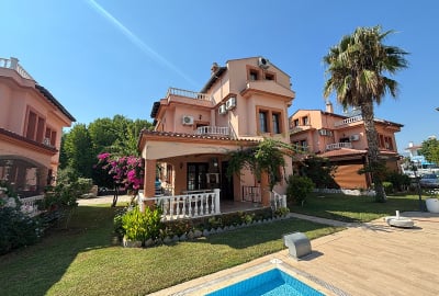 Möblierte Villa Mit 5 Schlafzimmern In Meeresnähe In Fethiye, Muğla 1