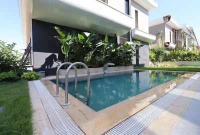 Elegant Villas Near the Airport in Antalya Muratpaşa 1