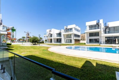 Detached Houses in Complex Close to Sea in North Cyprus Iskele 1