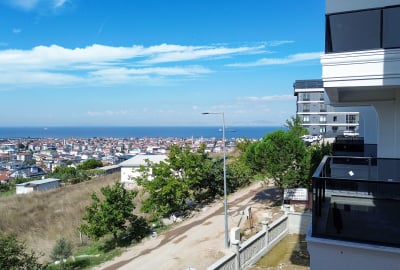 Wohnungen Mit Meerblick In Einem Projekt In Çiftlikköy, Yalova 1