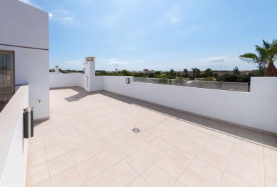 Villas Contemporáneas Con Piscina Privada En Los Alcázares 3
