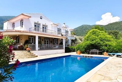 Möblierte Villa Mit 60 Olivenbäumen Und Privatem Pool In Fethiye 1