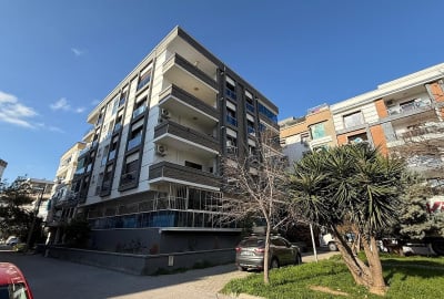 Apartment for Sale with Spacious Balconies in Karşıyaka İzmir 1