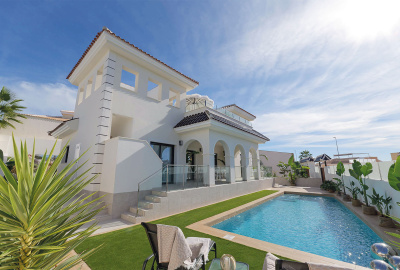 Elegante Villa Mit Privatem Pool Und Solarium In Ciudad Quesada 1
