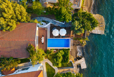 Yalı with a Private Pier in Fethiye Knight Island 1