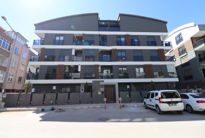 Muratpaşa'da Alışveriş Merkezine Yürüme Mesafesinde Daire 1