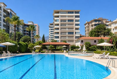 Appartement En Front De Mer Avec Vue Dégagée À Konyaaltı, Antalya 1