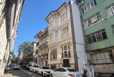 Редкий исторический дом под реставрацию в Стамбуле 1