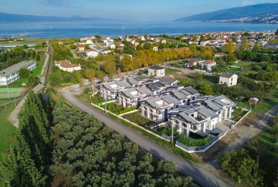 Triplex-villa In Einer Anlage Nahe Dem Strand In Yalova 1