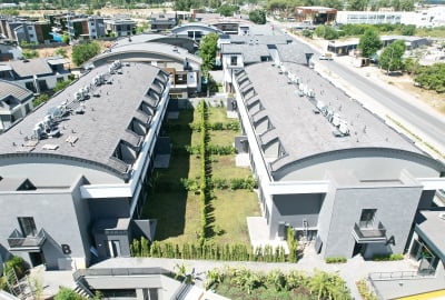 Wohnungen In Einem Komplex Mit überdachtem Parkplatz In Antalya 1