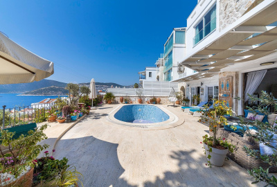 Kaş Kalkan'da Panoramik Deniz Manzaralı Modern 4+1 Villa 1