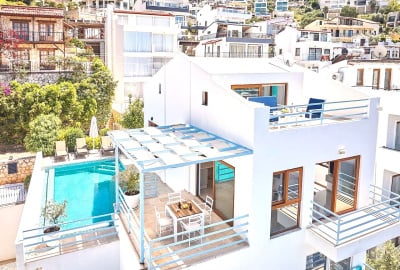 Furnished Villa Within Walking Distance of the Beach in Kaş Kalkan 1