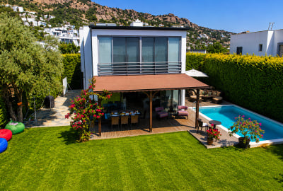Villa Mit Privatem Pool Und Garten Zum Verkauf In Bodrum, Türkei 1