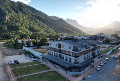 Wohnung Mit Bergblick In Einer Anlage In Meeresnähe In Konyaaltı 1
