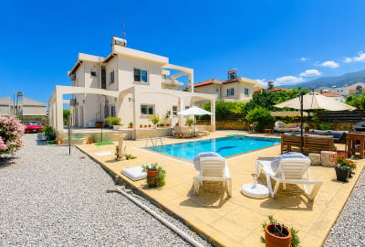 3-bedroom Furnished Villa with Pool in Girne North Cyprus 1