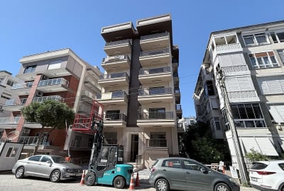 Lägenheter I Nybyggnad Nära Havet I İzmir Karşıyaka 1