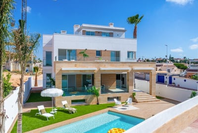 Schlüsselfertige Villen Mit Pool Und Solarium In Ciudad Quesada 2