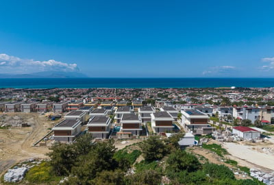 Spacious Sea-view Villas in an Exclusive Area of Kuşadası Aydın 1