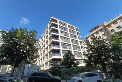 Apartamento Dúplex En Planta Baja En Un Proyecto En Beşiktaş 1