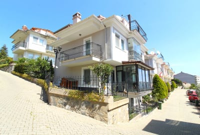 ویلای مجزا مبله با منظره دریا در Mudanya Halitpaşa 3