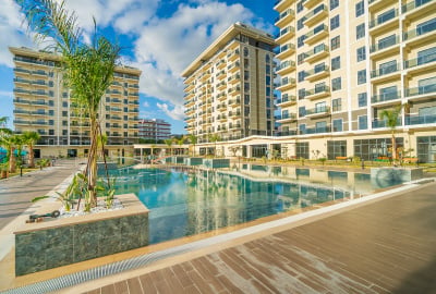 Sea and Pool View Real Estate in Alanya Demirtaş 1
