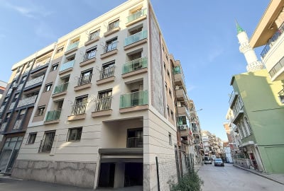 Brand-new Apartments with Balcony and Elevator in Karşıyaka İzmir 1