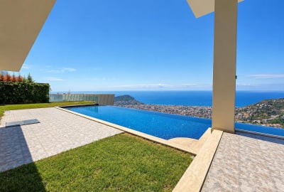 Möblierte Villa In Alanya Mit Panoramablick Auf Das Meer Und Die Stadt 1