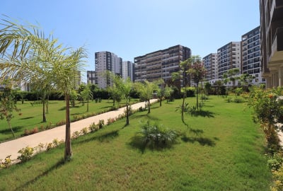 Mersin Tömük'te Denize Yürüme Mesafesinde Havuzlu Sıfır Daireler 1