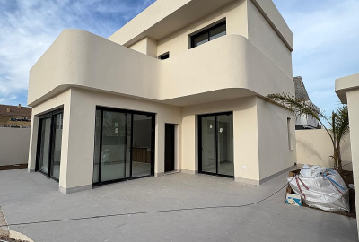 Stylish Villa for Sale Near the Beaches in San Pedro Del Pinatar 1