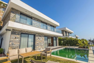 Wohnungen Mit Meerblick, Eigenem Pool Und Garten In Bodrum 1