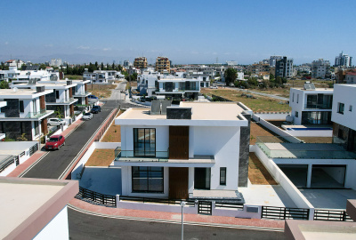 Houses with Pools Near the Sea in North Cyprus Gazimağusa 1