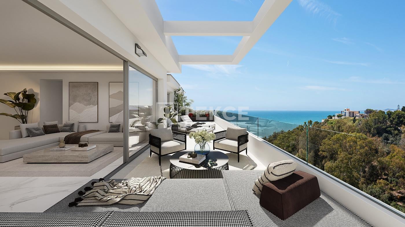 Apartments Close to the Beach with Sea Views in Benalmadena
