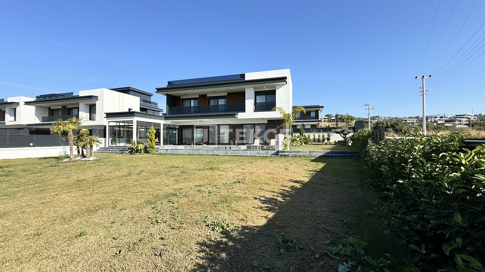 土耳其库萨达斯(Kuşadası)宽敞花园和游泳池的别墅