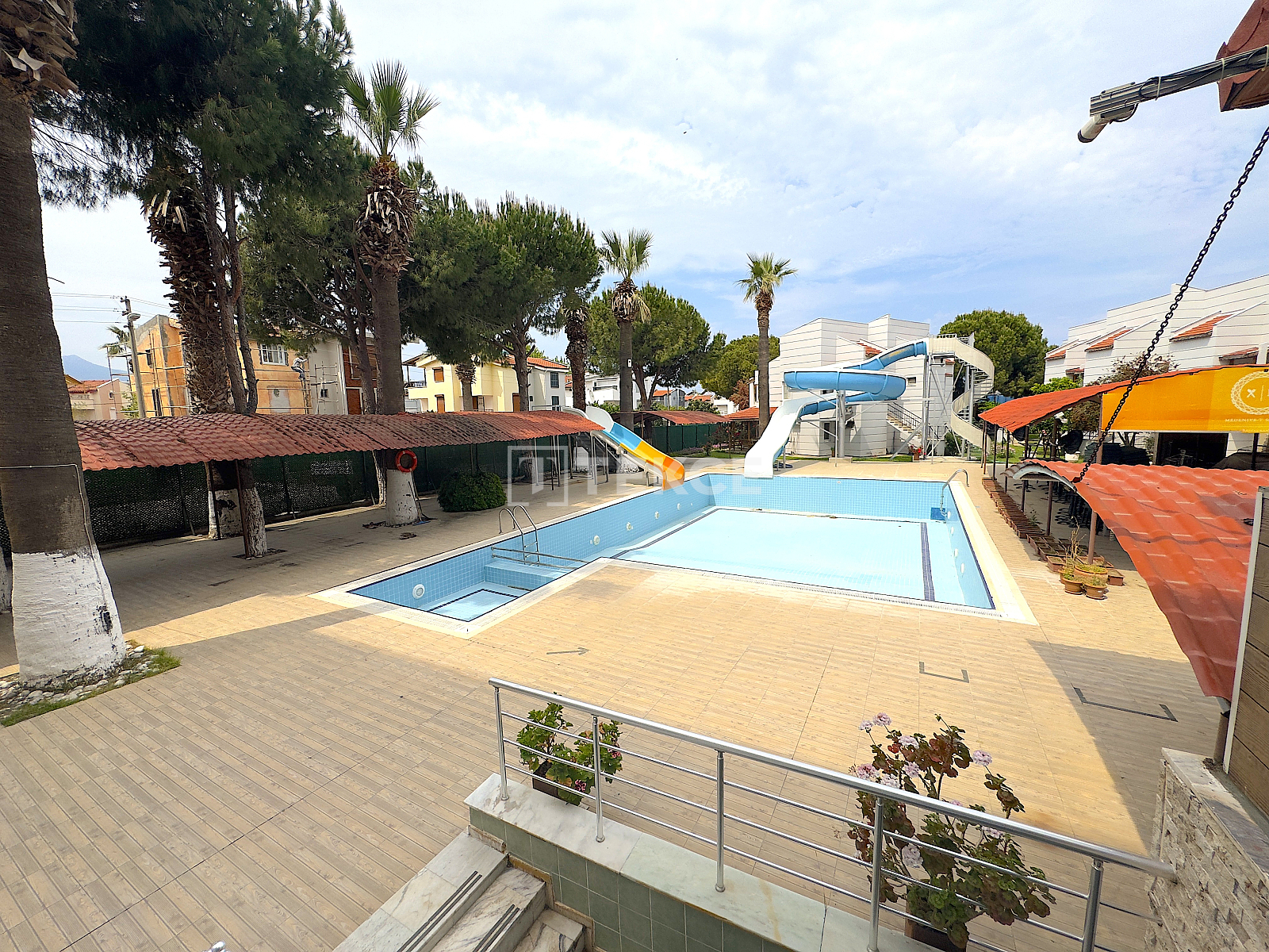 Hotel For Sale with 4-Star Potential and 79 Rooms in Kuşadası Turkey