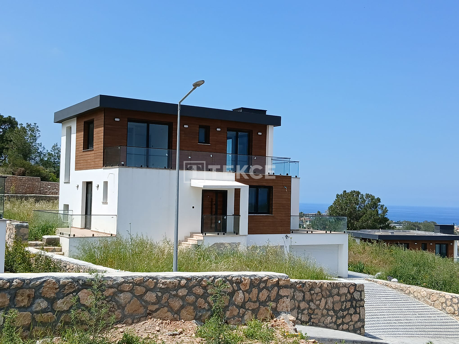Triplex Houses with Private Pool in North Cyprus Girne