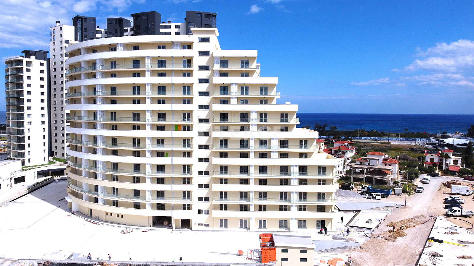 Flat in a Rich-Featured Complex in North Cyprus İskele