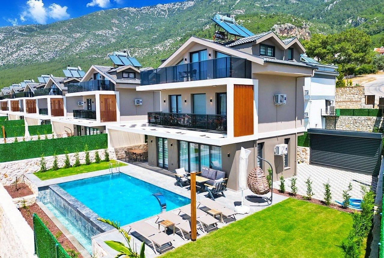 Fethiye Ölüdeniz Ovacık'ta Satılık Havuzlu Villalar
