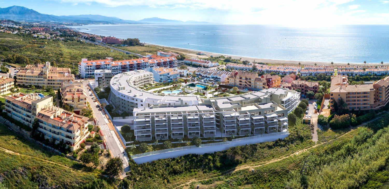 Manilva'da Sahile Yakın Konumda Deniz Manzaralı Daireler