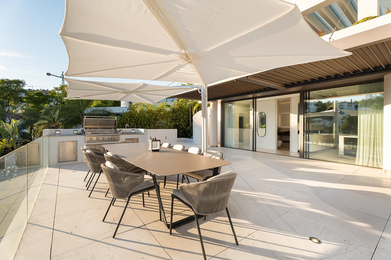 5 bedroom villa 642 m² Benahavis, Spain