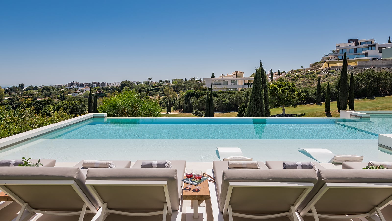 Villa de 6 habitaciones 701 m² Benahavis, Španjolska