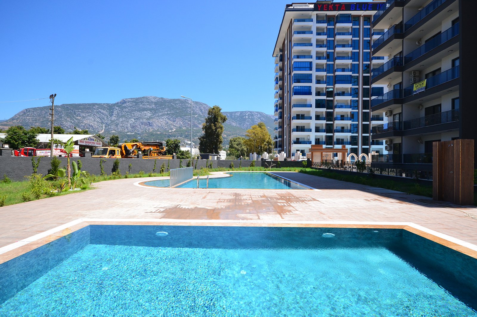 2 bedroom apartment 76 m² Mahmutlar, Turkey