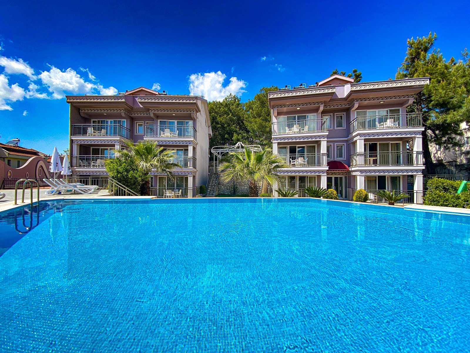 Horeca-object te koop in Turkije - Egesche Zee - Muğla - Fethiye -  2.420.000
