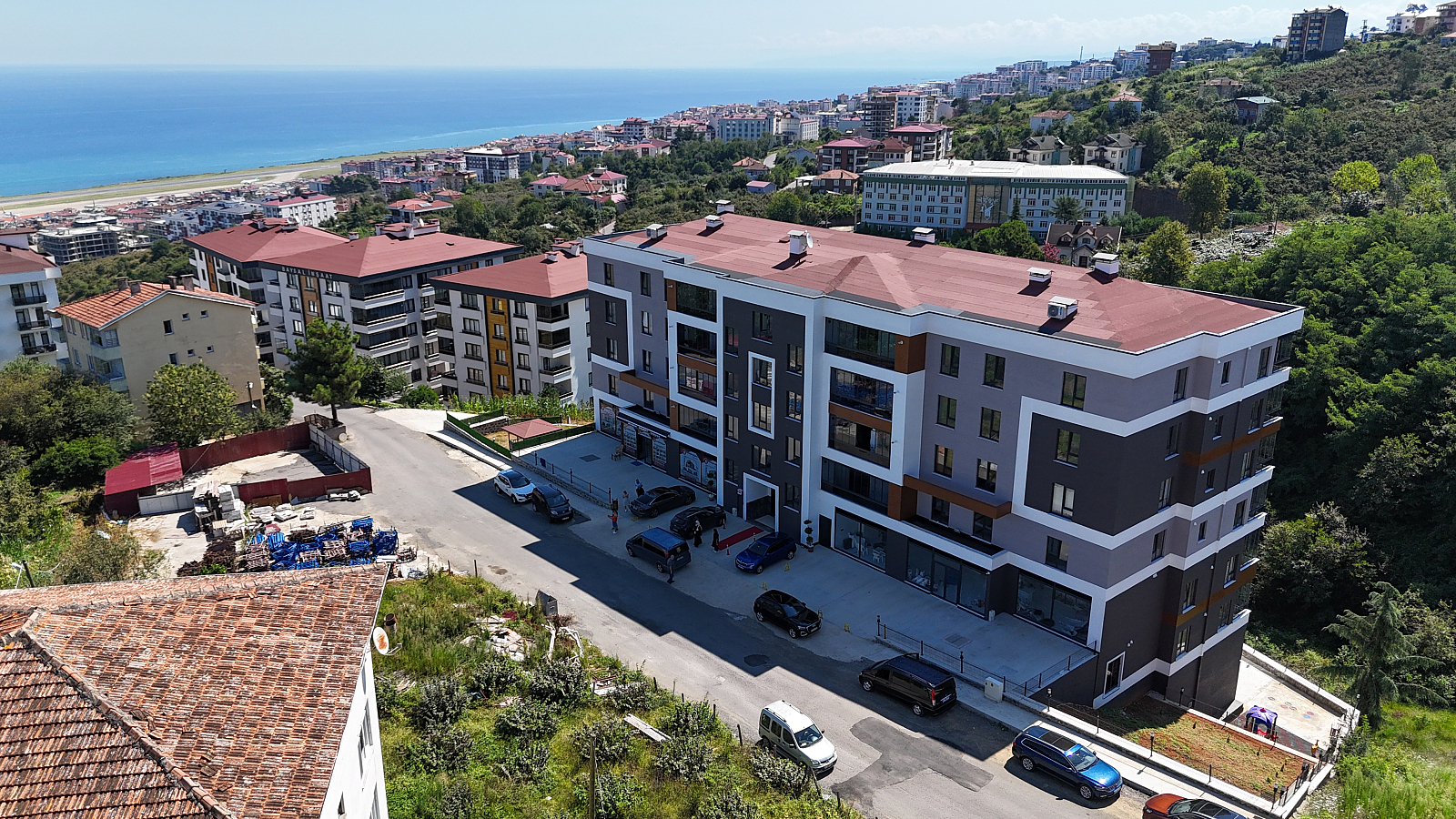 Curated visual reference: Visual Reference: Sea And City View Apartments In Trabzon