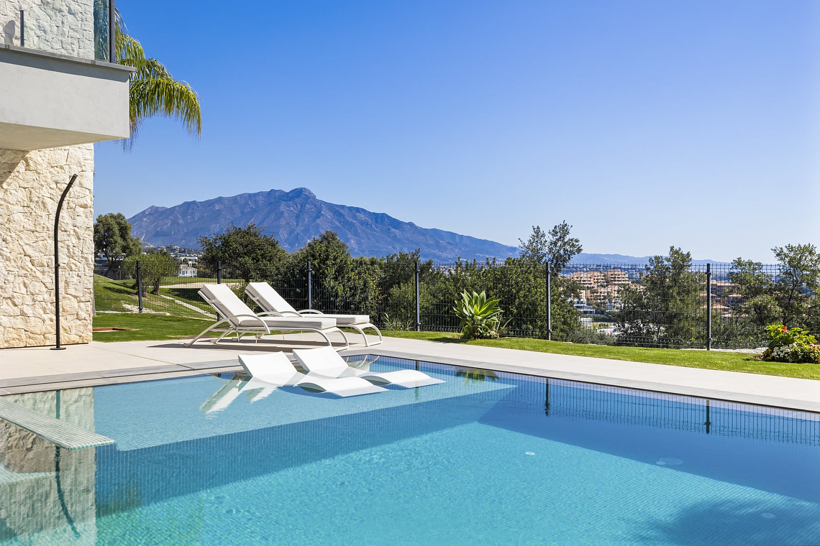 5 bedroom villa 407 m² Benahavis, Spain