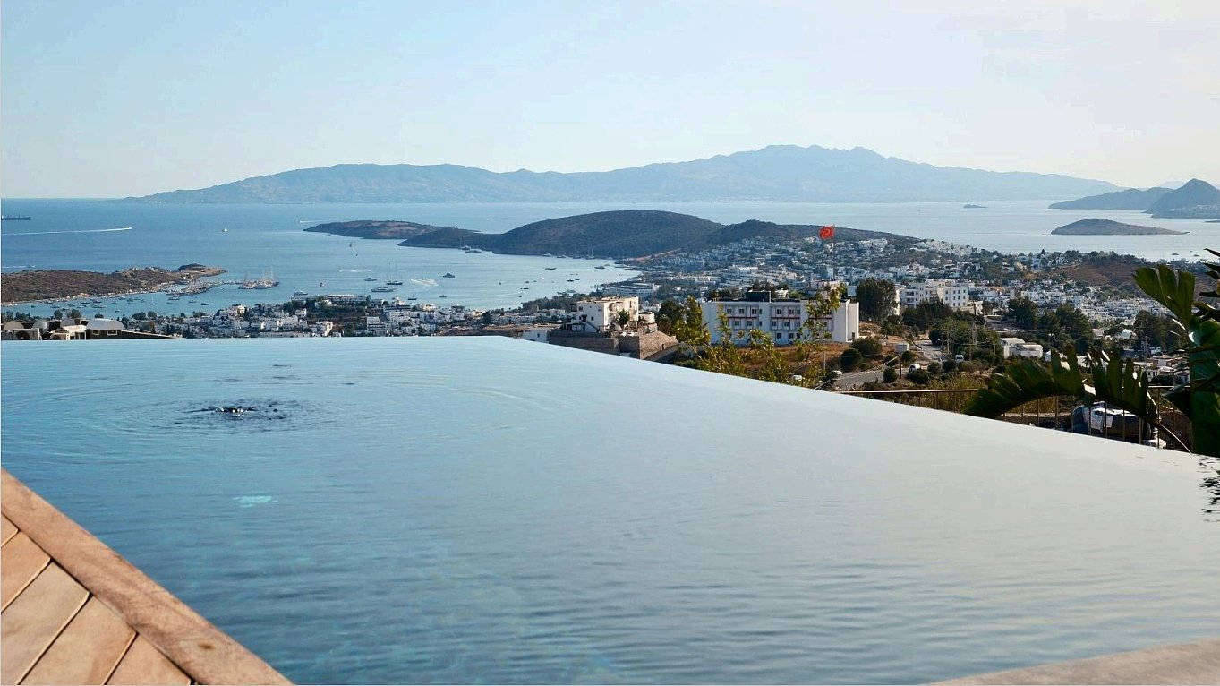 Bodrum'da Şehrin Kalbinde Özel Havuzlu Eşsiz Müstakil Villalar